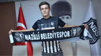 Nazilli Belediyespor, Fenerbahçe'nin Genç Oyuncusu Görkem'le İmzaladı