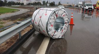 Adana'da Zincirleme Trafik Kazası: 2 Yaralı