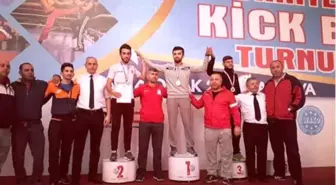 Ağrı'da Kick Boks Dalında Öykü Çağla Alıcıaslan Madalya Kazan İlk Sporcu Oldu