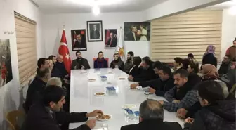 Lapseki AK Parti İlçe Teşkilatı Çardak Belde Yönetimini Ziyaret Etti