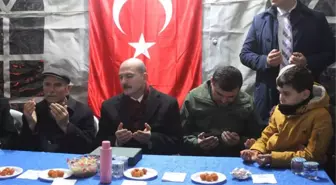 Bakan Soylu, Bitlis Şehidi Hilmi Öz'ün Baba Evini Ziyaret Etti