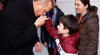 Erdoğan, Şehit Polisin Ailesi ile Görüştü