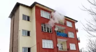 Yozgat'ta 5 Katlı Binada Çıkan Yangın Korkuttu