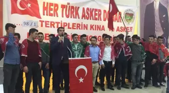 Askere Gidecek Gençlere Eğlence Düzenlendi