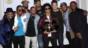 Bruno Mars, Grammy Ödülleri'ne Damga Vurdu