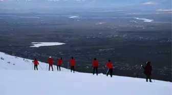 Dağ Tepe Gezerek Şampiyonaya Hazırlanıyorlar