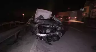 Trafik Kazası: 2 Ölü, 3 Yaralı