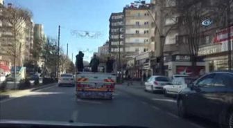 Trafikte Açık Hava Konseri