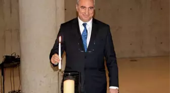 İsrail Büyükelçiliği Yahudi Soykırımını Andı
