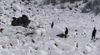 Zigana Dağı'nda Kamyonet Uçuruma Yuvarlandı: 1 Yaralı