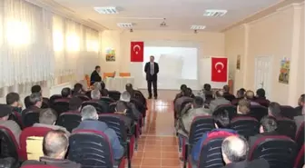 Muş'ta 'Buzağı Ölümleri ve Korunma Yolları' Eğitimi