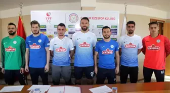 Çaykur Rizespor'da Yeni Transferler Tanıtıldı