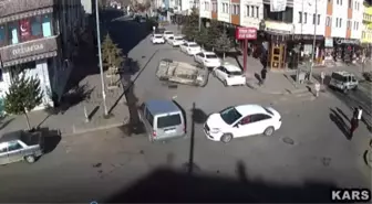 Kars'ta Biri Ölümlü İki Trafik Kazası Mobese'de