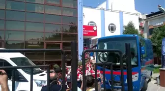 Fetö'nün Bankası Hesaplarını Kapatmak İsteyen İşadamını Böyle Tehdit Etmiş