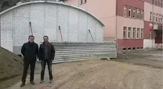 Isparta Eğirdir'deki Öğrenciler, Artık Sıra Üzerinde Yemek Yemeyecek