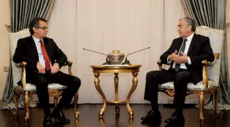 KKTC Cumhurbaşkanı Mustafa Akıncı, Dört Partili Yeni Koalisyon Hükümetini Onayladı