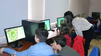Minik Parmaklar Geleceği Programlıyor