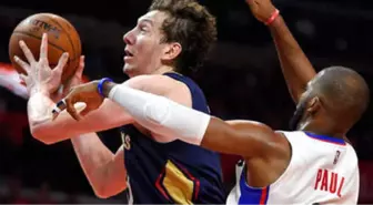 Ömer Aşık Chicago Bulls'a Döndü