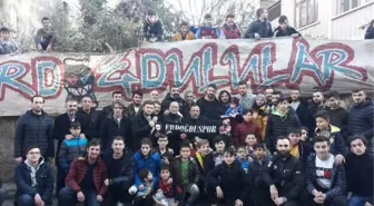 Trabzonspor'un Kaptanları Onur ve Uğur Taraftarlarla Buluştu