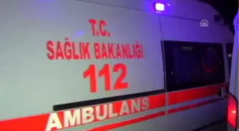 Askeri Araçla Minibüs Çarpıştı: 4 Yaralı