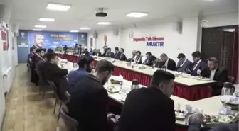 Başbakan Yardımcısı Işık, Gençlerle Buluştu