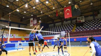 HBB Erkek Voleybol Takımı Antrenmana Çıktı