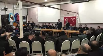 MHP'de Yeni Üyelere Rozet Takıldı