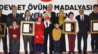 Şehit Yakınları ve Gazilere Devlet Övünç Madalyası ve Beraatları Verildi