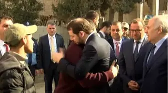 Bakan Albayrak'tan Reyhanlı'daki Şehit Ailelerine Ziyaret