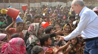 Bakan Kurtulmuş, Bangladeş'te Arakanlı Müslümanların Kaldığı Kampları Ziyaret Etti