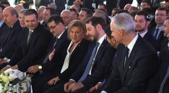 Bakan Albayrak: 'Menşei Ne Olursa Olsun, Türkiye'de Yatırım Yapan Her Firma Başımızın Tacıdır'
