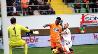 Spor Toto Süper Lig: A. Alanyaspor: 1 - Konyaspor: 2 (İlk Yarı)