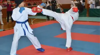 Karate İl Şampiyonası Tamamlandı