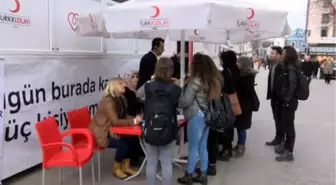 Lösemi Hastası Utku'ya Umut Olmak İçin Sıraya Girdiler