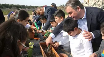 Bucalı Çocuklar Toprakla Tanışıyor