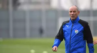 Le Guen: 'Sow'un Durumu Bizim İçin Sorun Oluşturuyor'