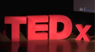 Okyanus Koleji'nde 'An'lara Tutunmak'