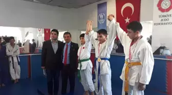 Judoda İl Birinciliği Heyecanı