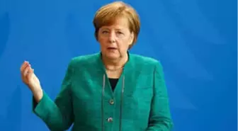 Merkel: Deniz Yücel'in Tahliye Kararı Sevindirici