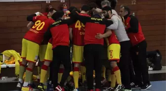 Challenge Cup: Aek: 32 - Göztepe: 23