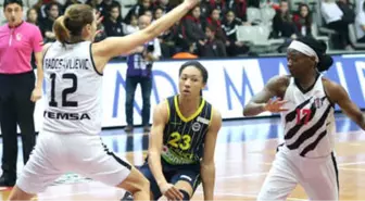 Beşiktaş-Fenerbahçe: 71-62