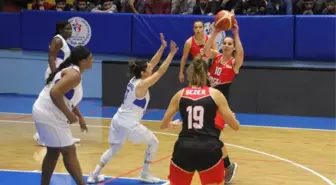 Bilyoner.com Kadınlar Basketbol Süper Ligi: Hatay Bşb: 82 - Agü: 61