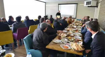 Muhtarlardan Başkan Korkut'a Memnuniyet Plaketi