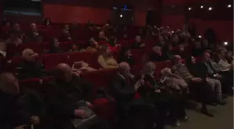 Yönetmen Akay: Türkiye'de Sinema Eleştirisi Düşük Bir Entelektüel Düzeyde Kaldı