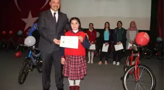 15 Temmuz Şehitleri Temalı Yarışmada Öğrencilerin Ödülleri Verildi