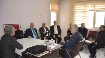 AK Parti İl Başkanı Eri Gazetecilerle Bir Araya Geldi