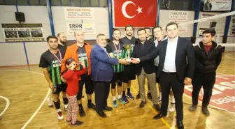 Voleybol Turnuvasında Halk Özel Harekatı Birinci Oldu