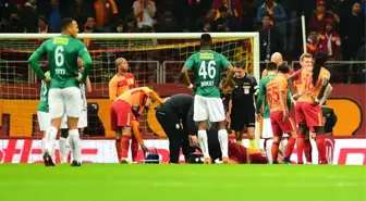 Galatasaray, Eren Sakatlanınca 16 Dakika 10 Kişi Oynadı