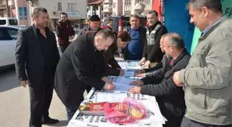 Turhal Şeker Fabrikası İçin Niksar'da İmza Kampanyası