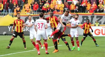 Spor Toto Süper Lig: Göztepe: 1 - Demir Grup Sivaspor: 0 (İlk Yarı)